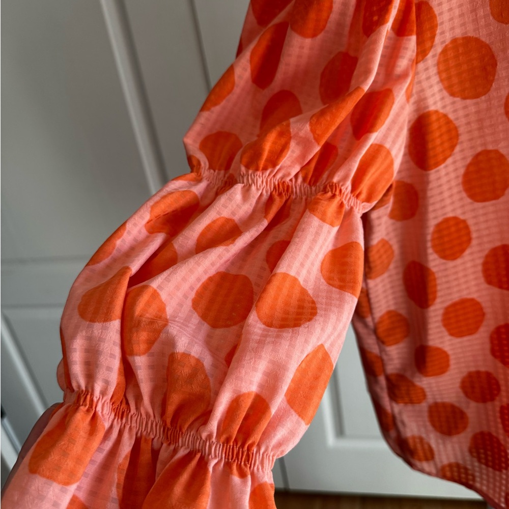 Who What Wear Orange Puff Sleeve Ruffled Blouse - Picture 2 of 3